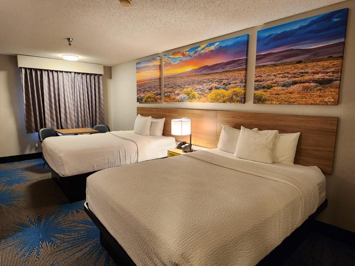 Queen Room with Three Queen Beds - Non-Smoking at Days Inn by Wyndham Tucumcari