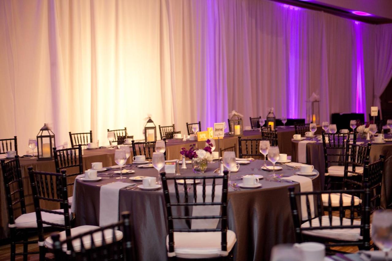 | I Hotel and Conference Center - Champaign