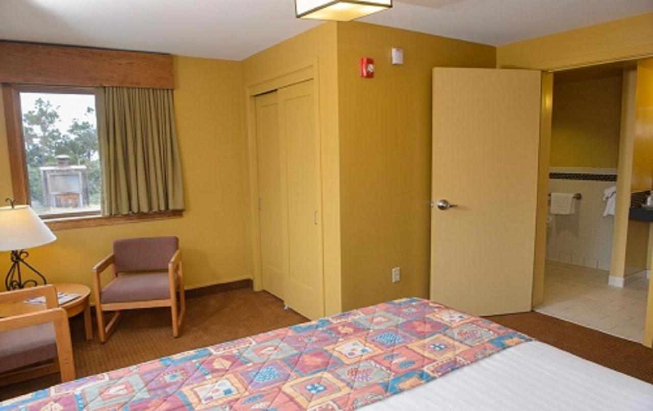 Standard King Room at Asilomar Conference Grounds