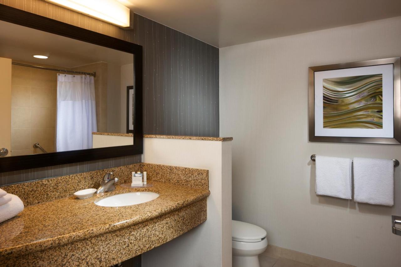 King Room with Sofa Bed - Hearing Accessible at Courtyard by Marriott Corpus Christi