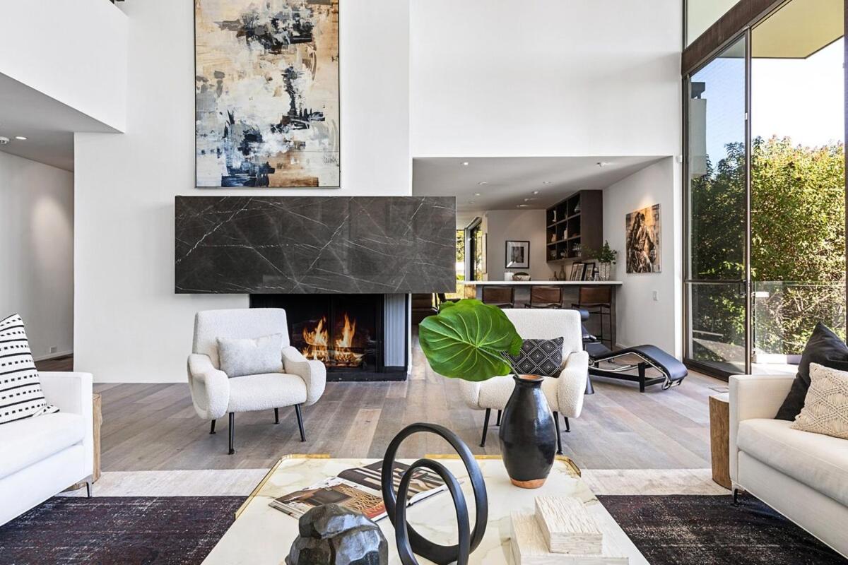  | Trousdale Tennis Modern Villa