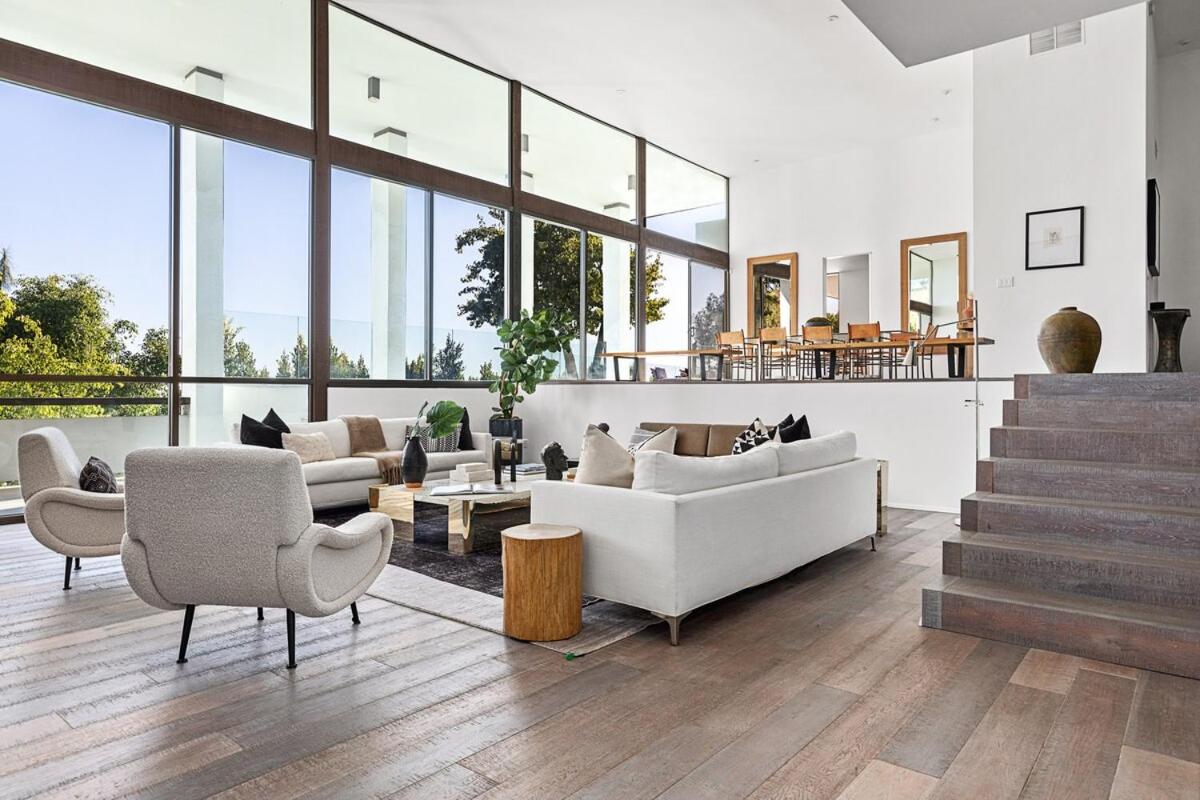  | Trousdale Tennis Modern Villa