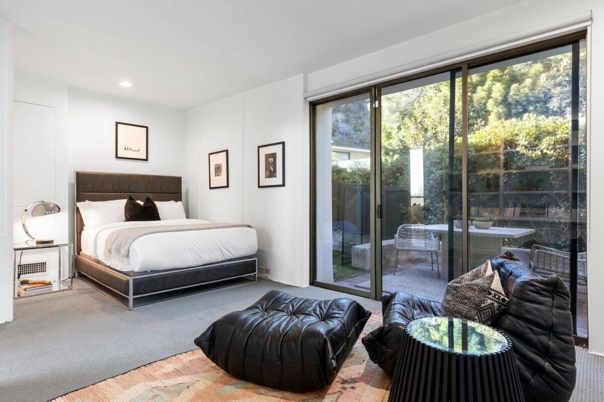  | Trousdale Tennis Modern Villa