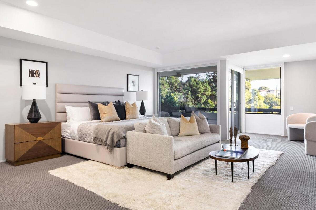 | Trousdale Tennis Modern Villa