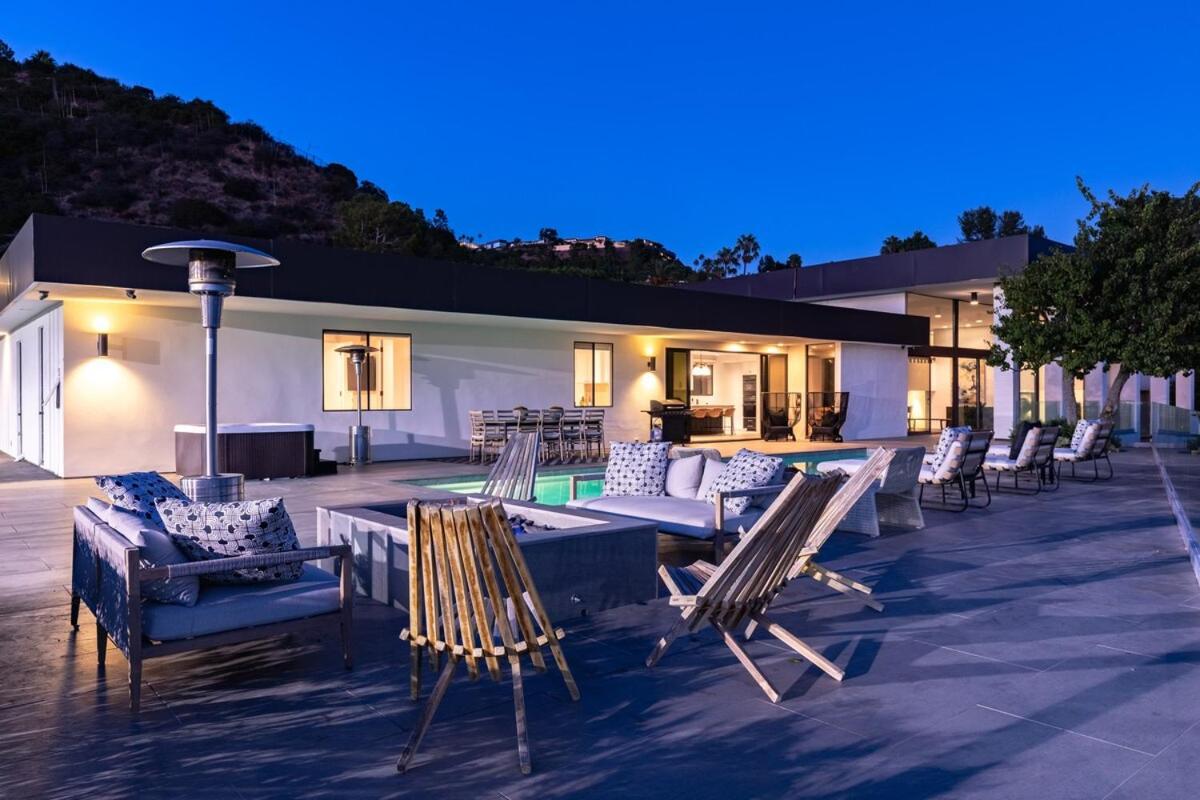  | Trousdale Tennis Modern Villa