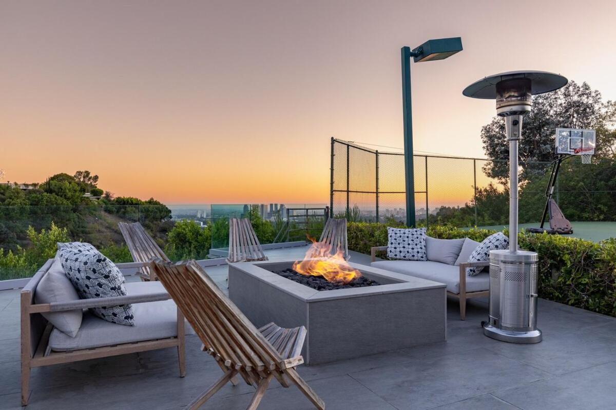  | Trousdale Tennis Modern Villa