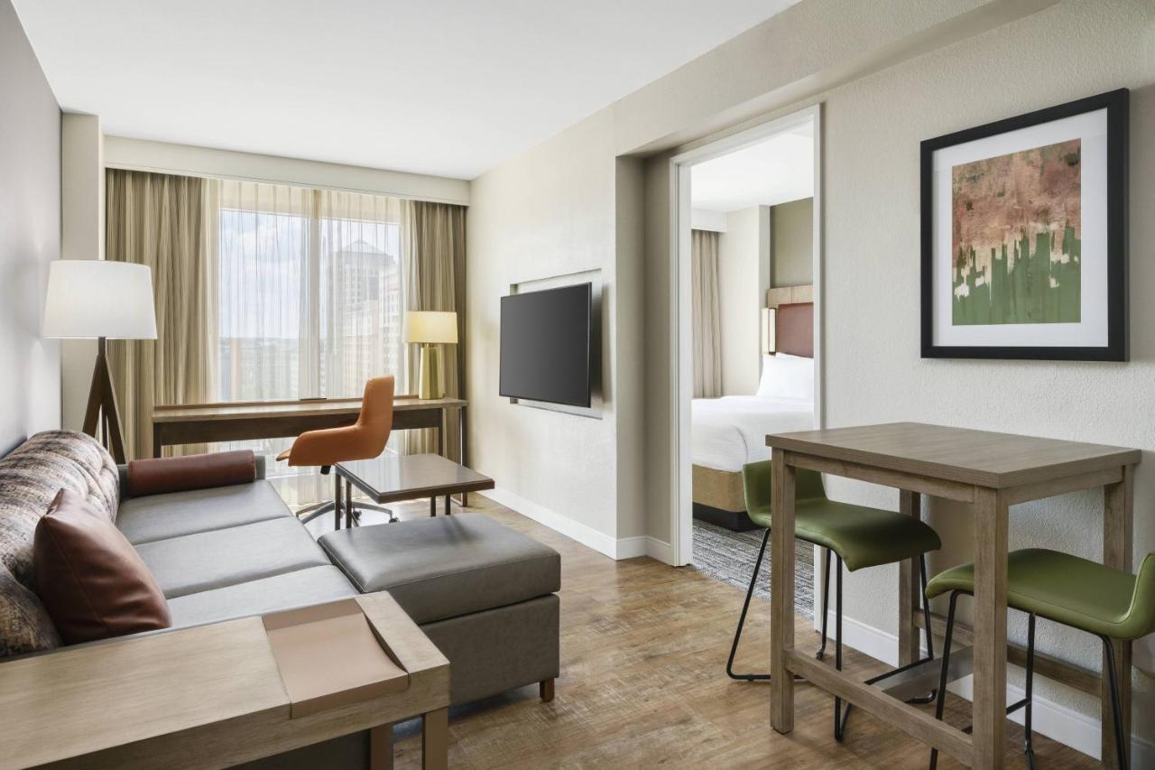 One-Bedroom Queen Suite with Sofa Bed at Courtyard by Marriott Austin Downtown/Convention Center