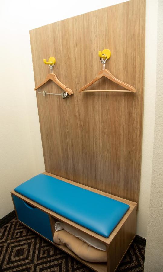 King Studio with Sofa Bed - Non Smoking at Days Inn by Wyndham Manitou Springs