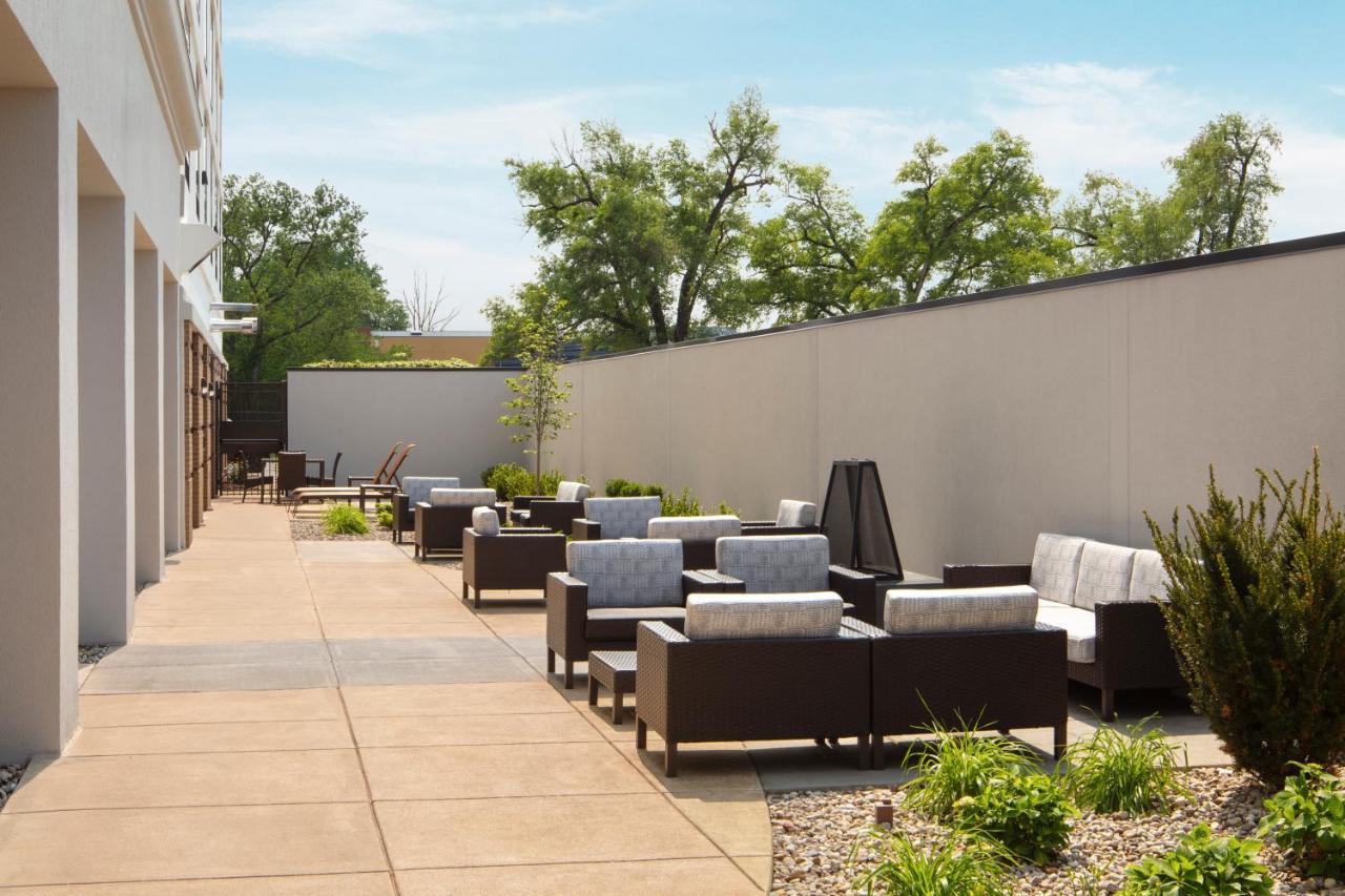  | Courtyard Louisville Airport