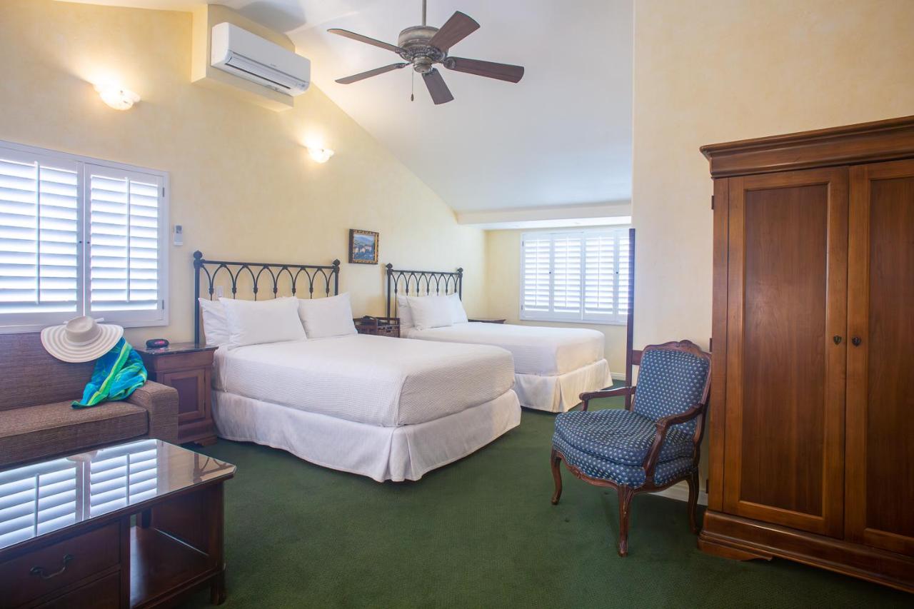 | Castillo Inn at the Beach