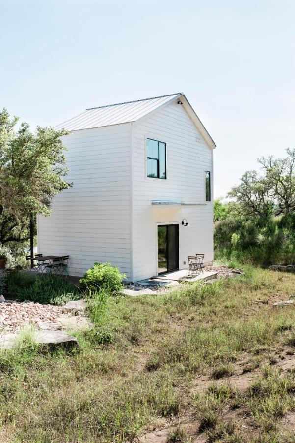  | Contigo Ranch