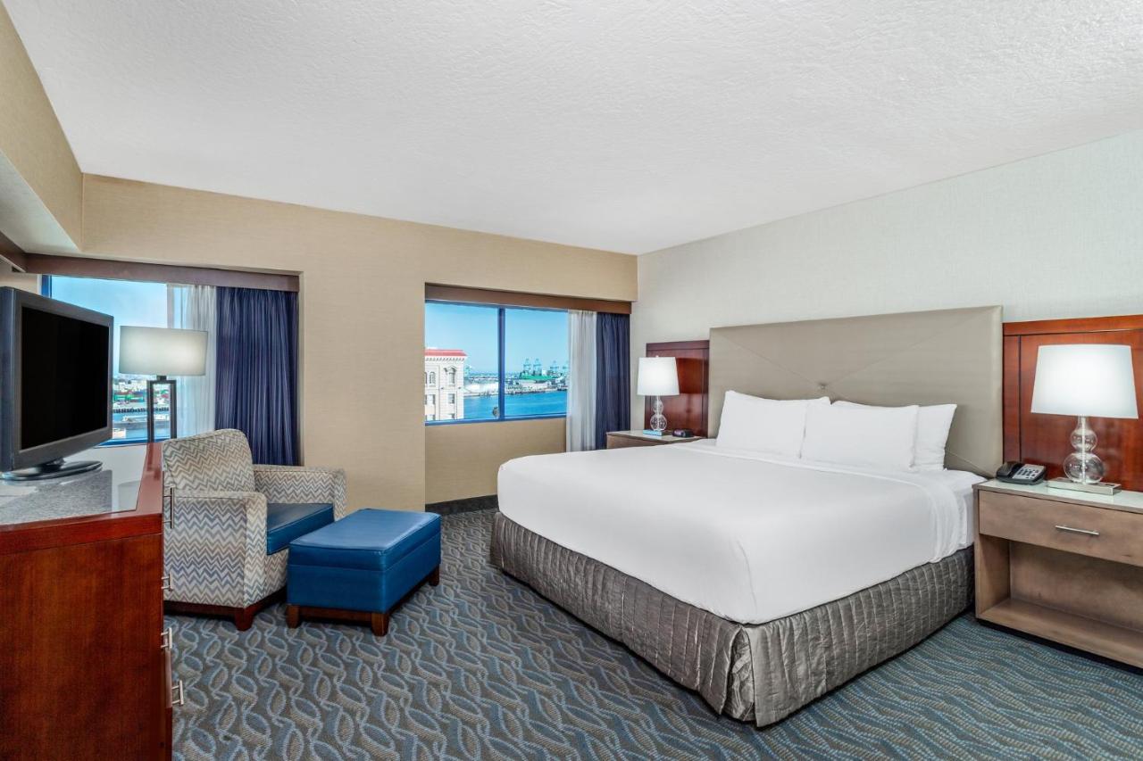 | Crowne Plaza Hotel Los Angeles Harbor, an IHG Hotel
