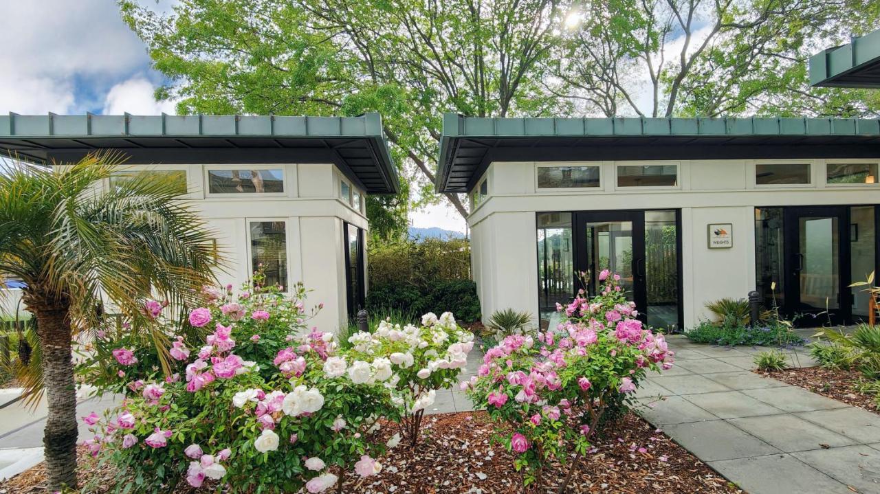 | The Quail Lodge