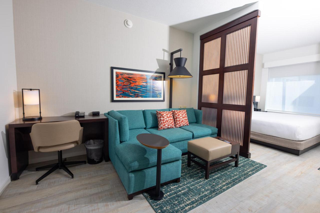 Standard King Room at Hyatt Place West Palm Beach/Downtown