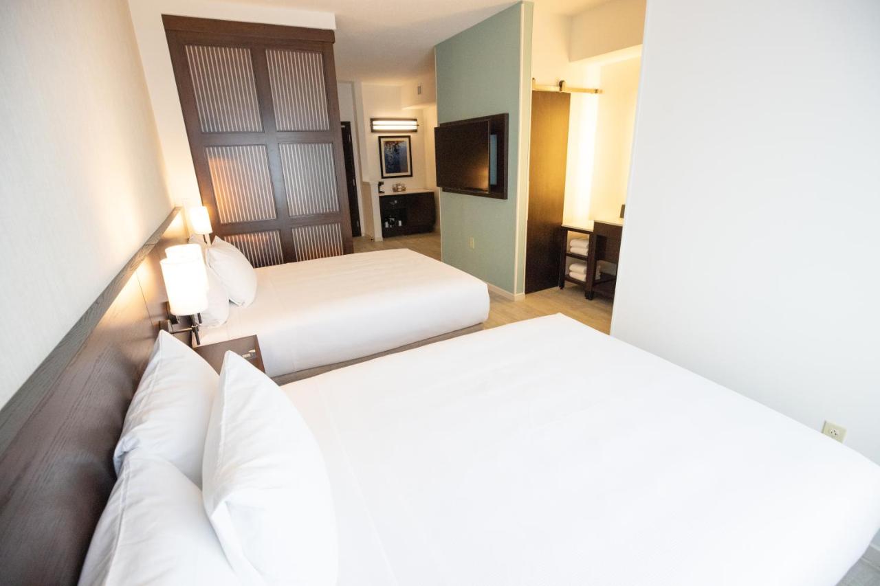 Queen Room - Disability Access at Hyatt Place West Palm Beach/Downtown