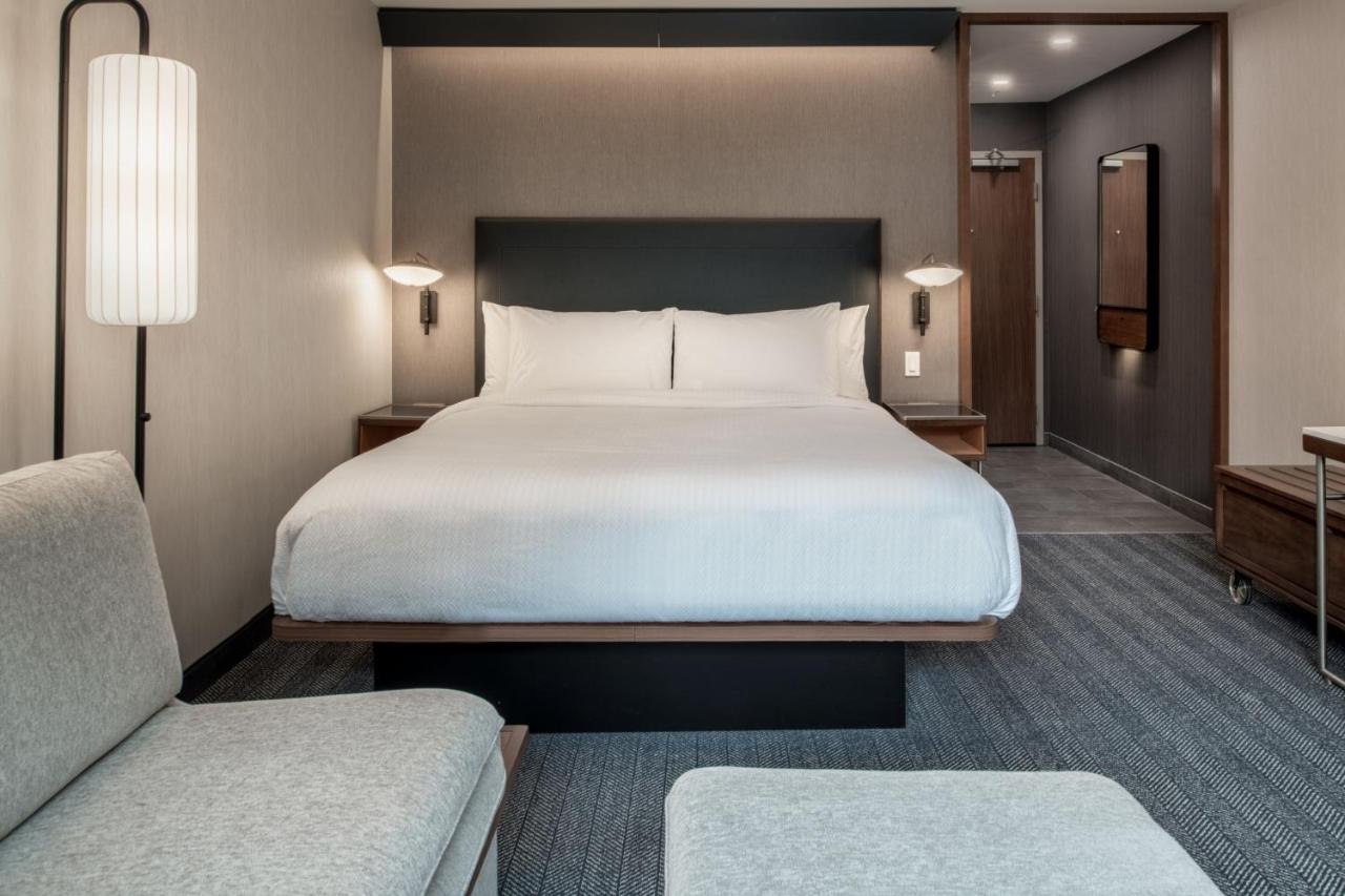 Standard King Room with Sofa Bed at Courtyard By Marriott Olympia