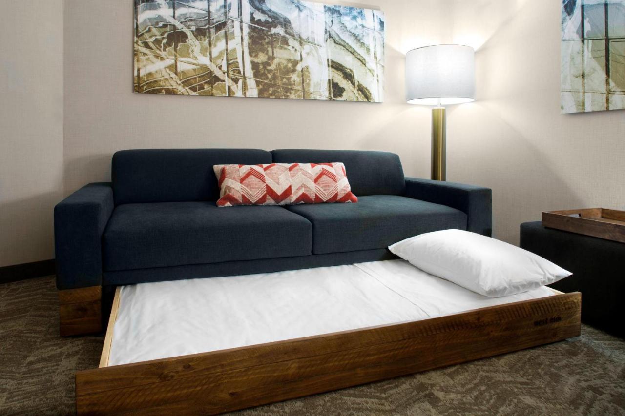 King Suite at SpringHill Suites by Marriott Kansas City Lenexa City Center