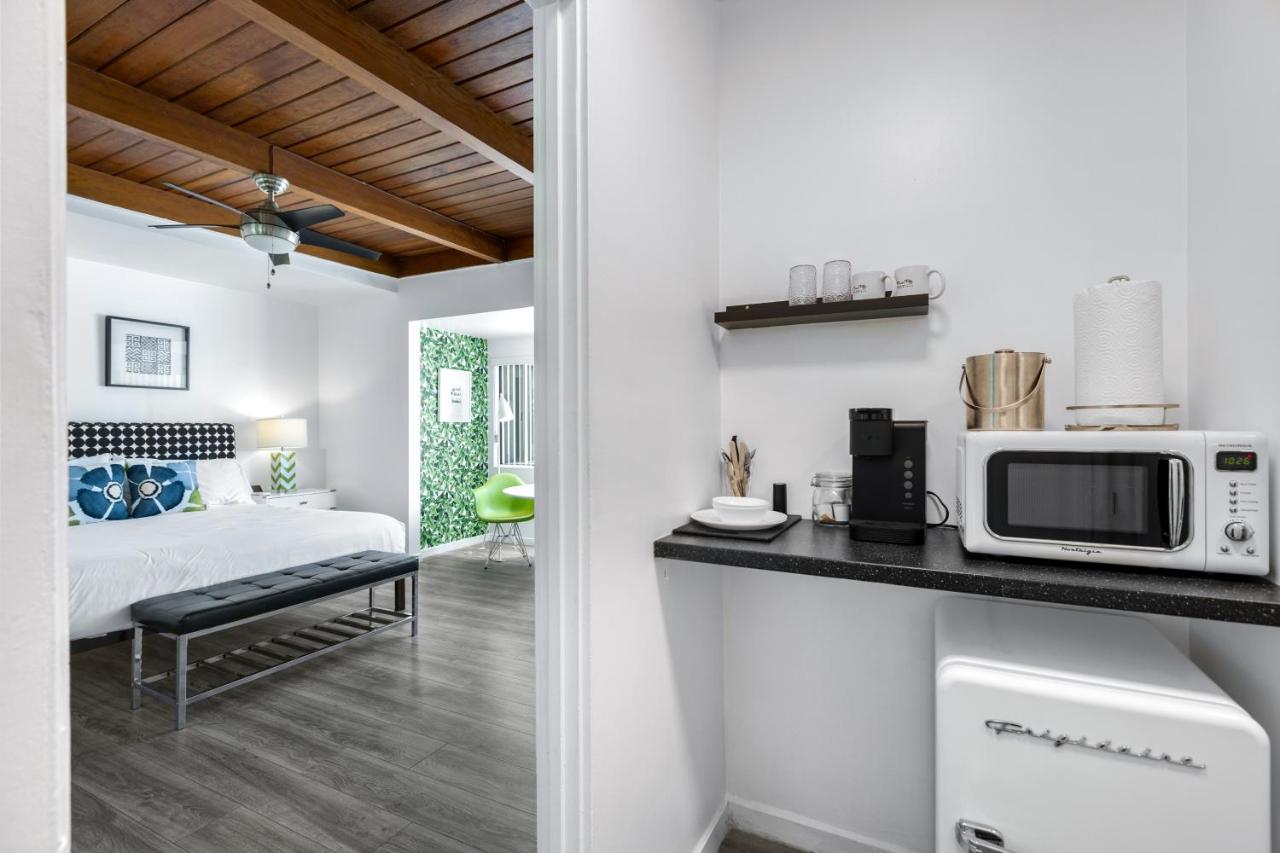 Deluxe Double Room at The Three Fifty Hotel