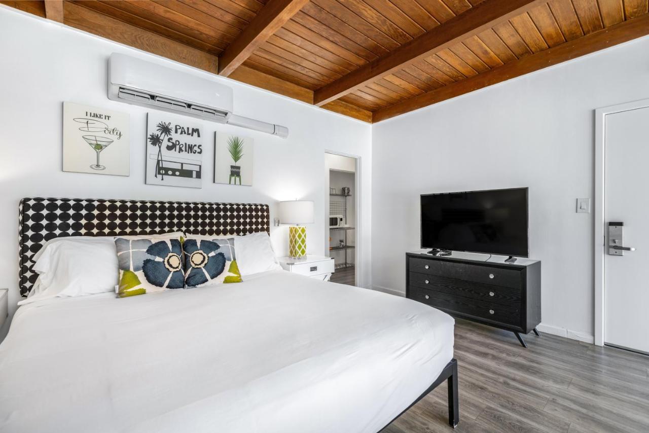 Junior Suite at The Three Fifty Hotel