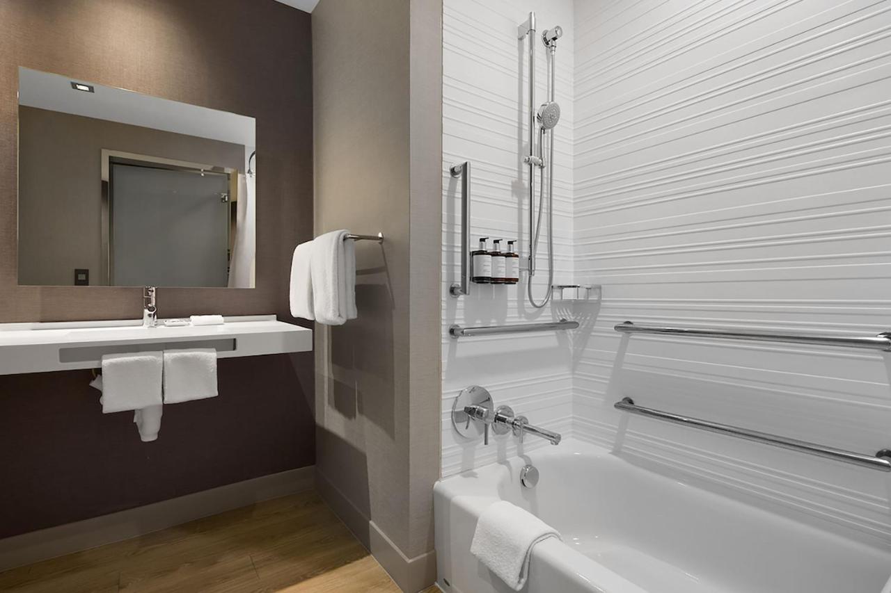 | AC Hotel by Marriott Bloomington Mall of America
