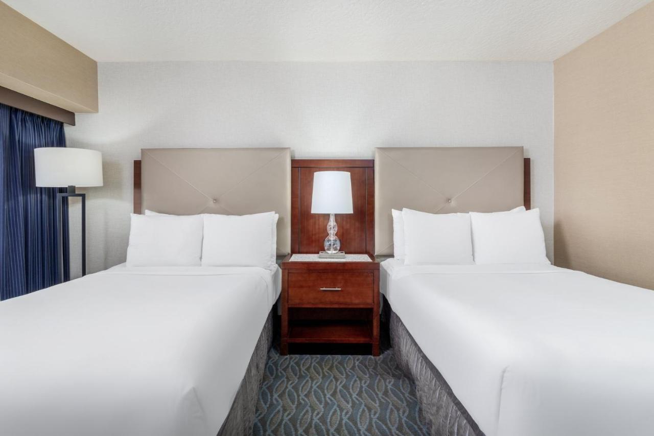 | Crowne Plaza Hotel Los Angeles Harbor, an IHG Hotel