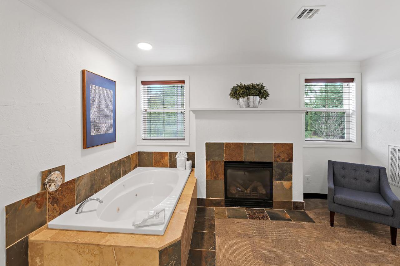  | Best Western Wesley Inn & Suites