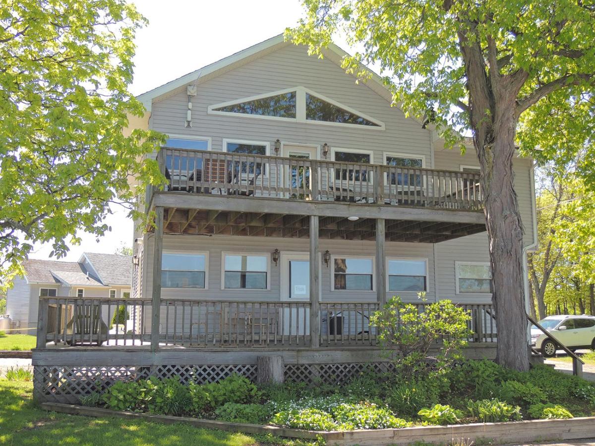 | Angel Rock Waterfront Cottages