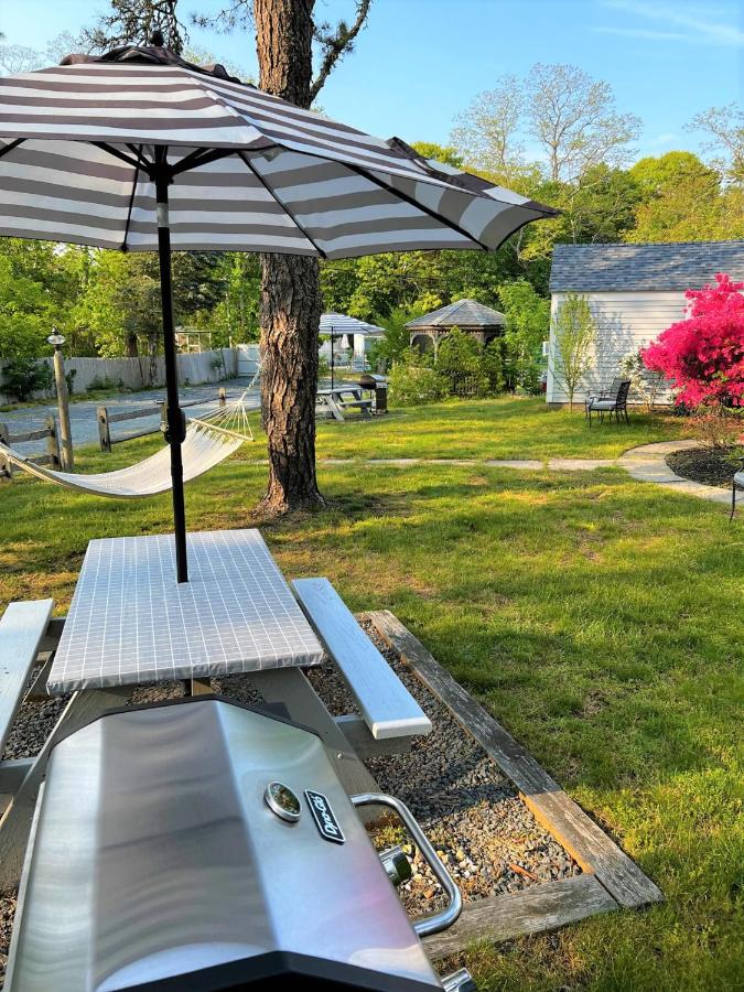 | The Seagrove Suites & Guest Rooms