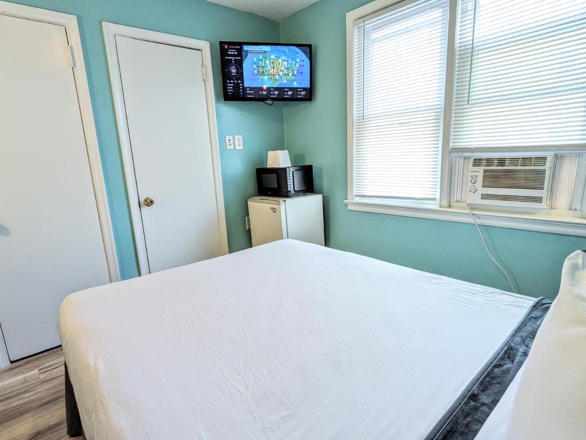 Small Standard Room at Clarem Happy Days Inn