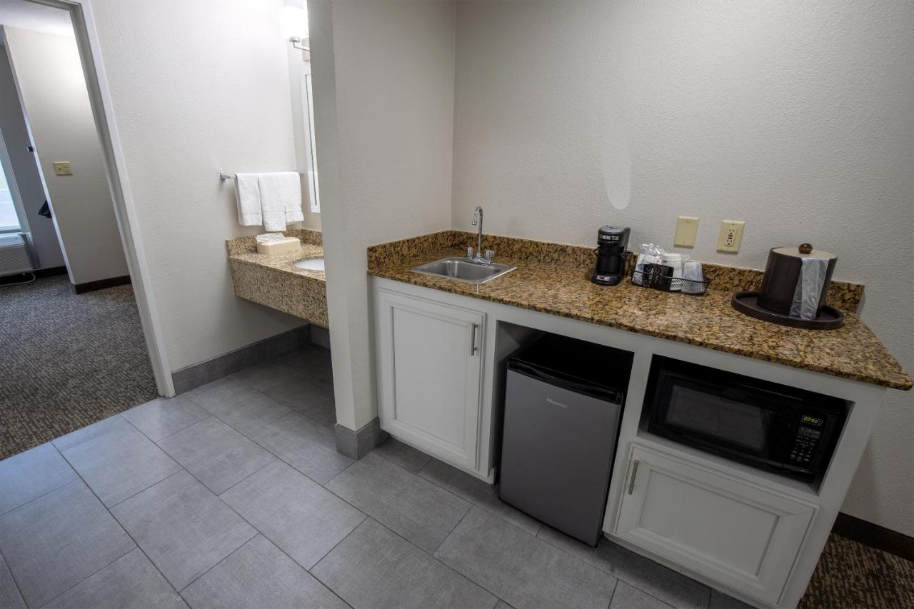  | Best Western Plus Lafayette Vermilion River Inn & Suites