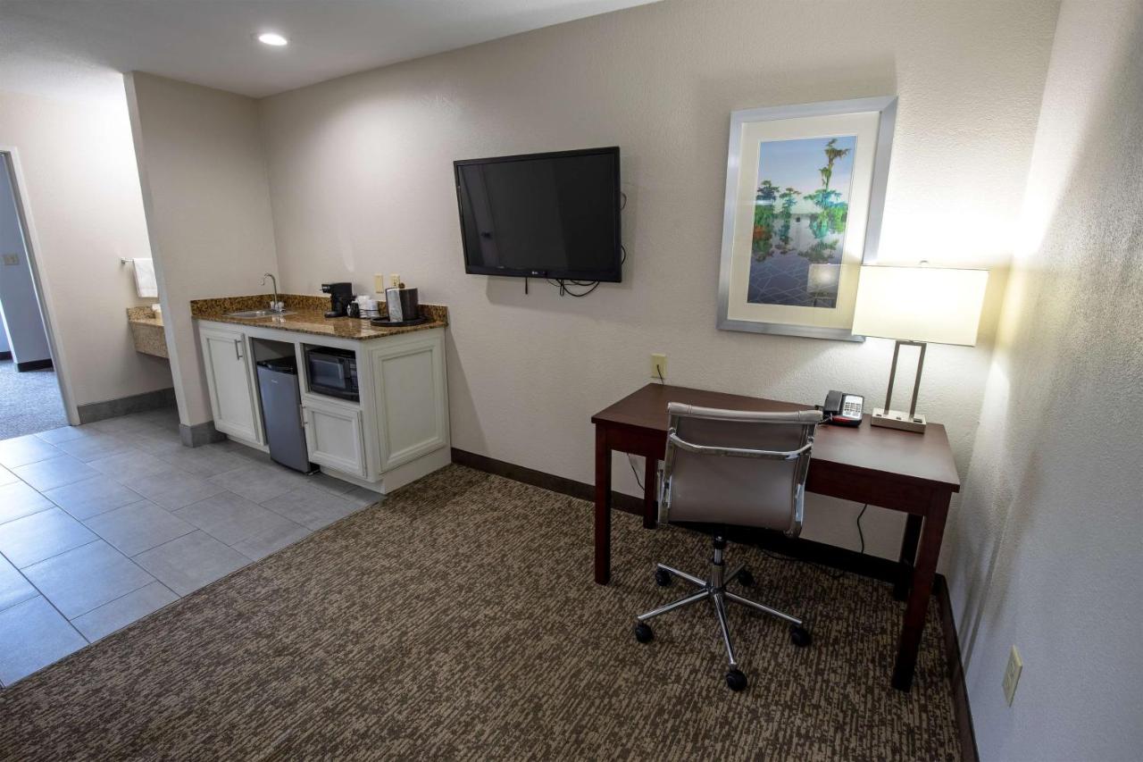  | Best Western Plus Lafayette Vermilion River Inn & Suites
