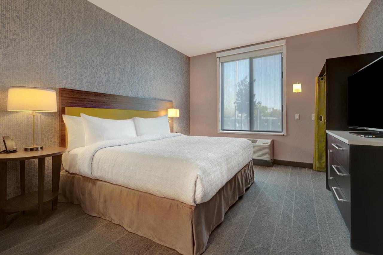 One-Bedroom King Suite at Home2 Suites by Hilton Petaluma