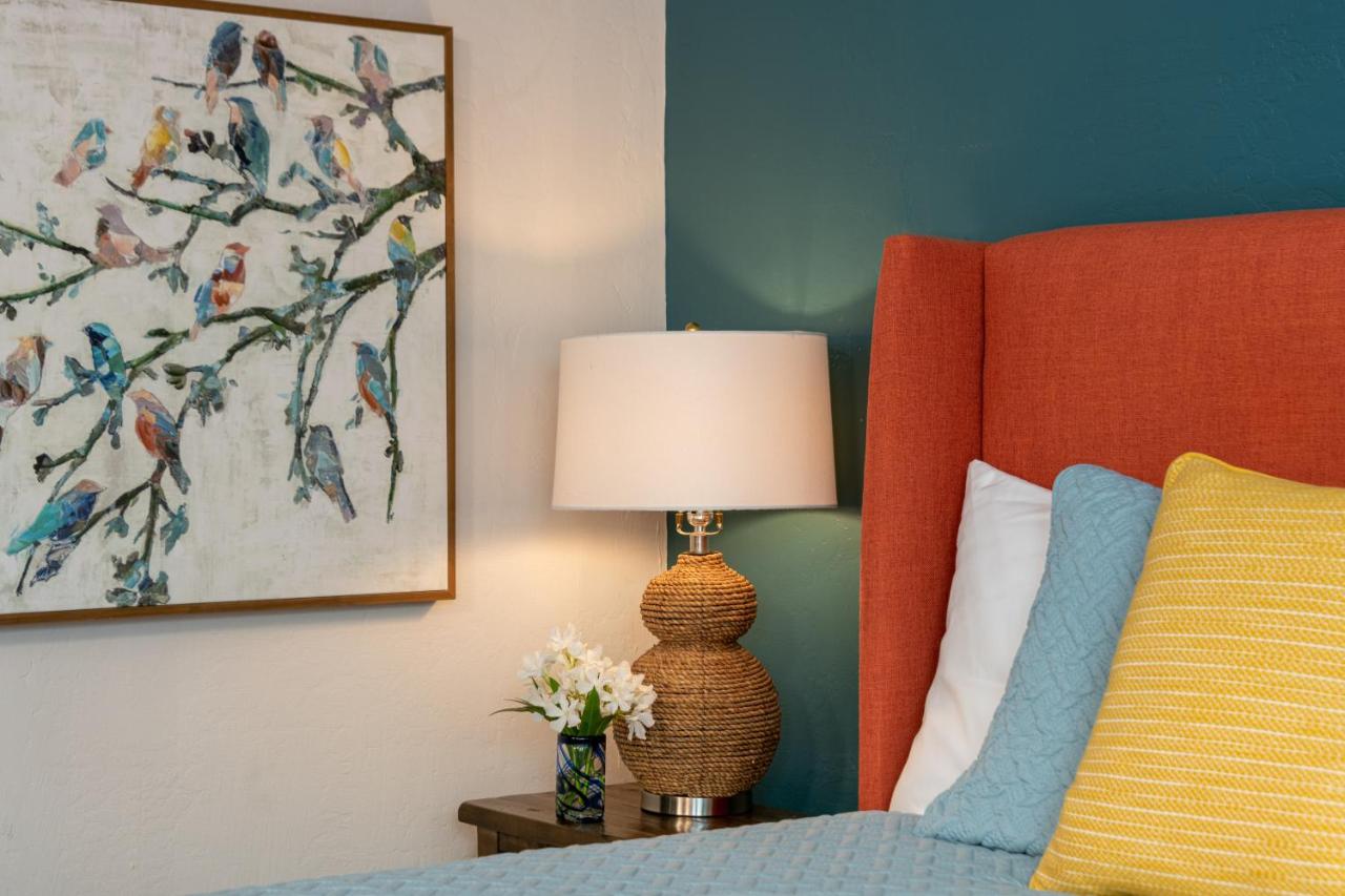 | Adobe Rose Inn