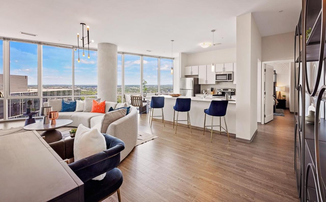 Standard Apartment at Placemakr Premier SoBro