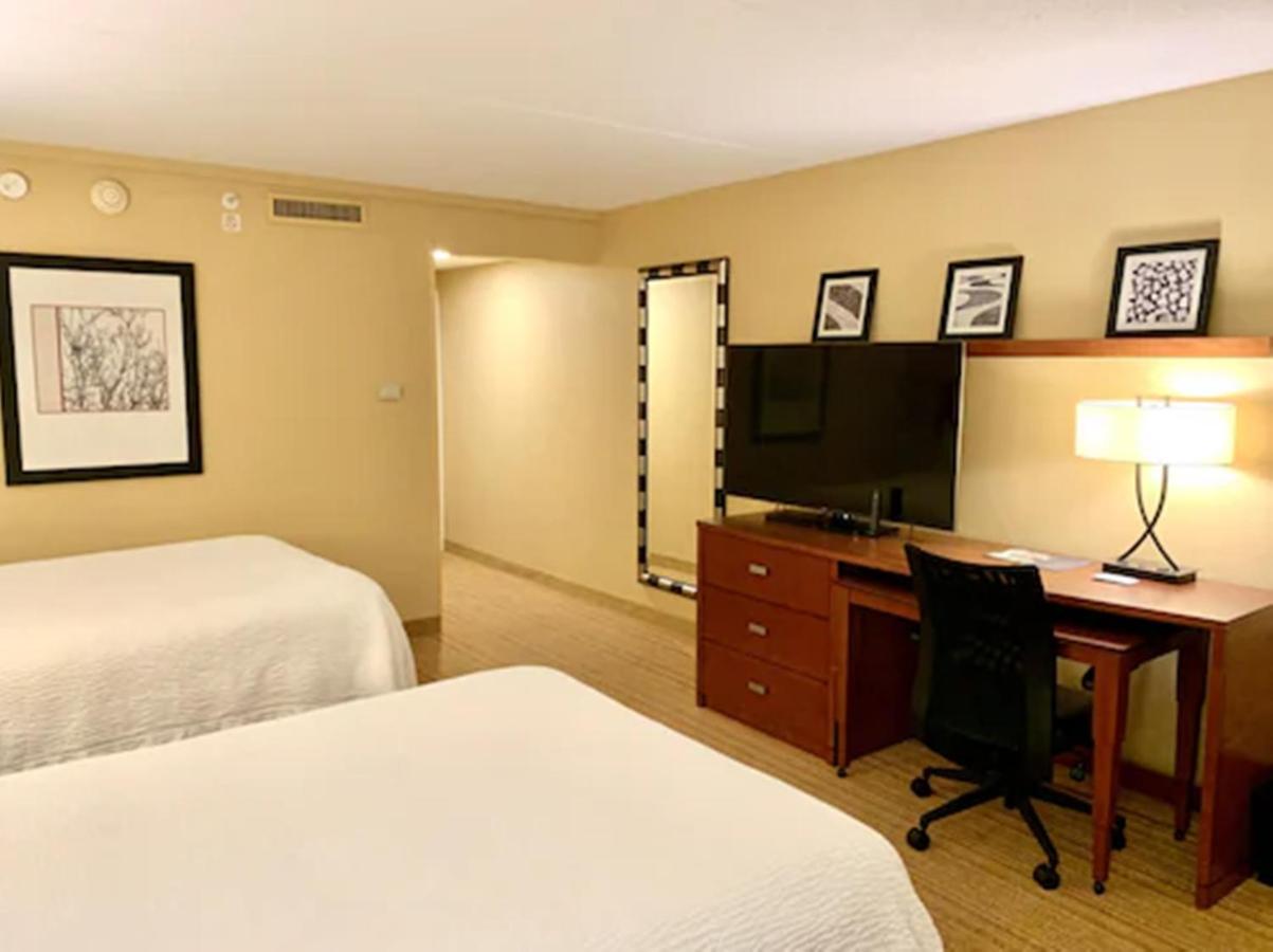 | Courtyard by Marriott Buffalo Amherst/University