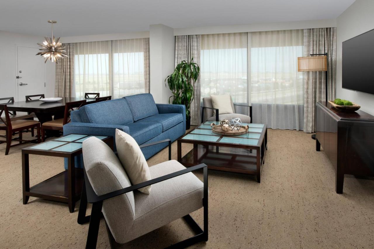 Presidential Suite, 1 King at The Westin Dallas Fort Worth Airport