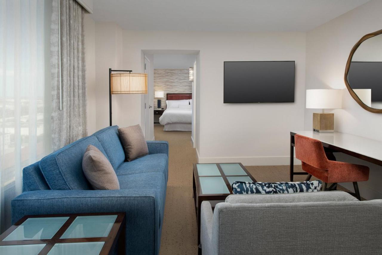 Executive Suite, 1 King at The Westin Dallas Fort Worth Airport