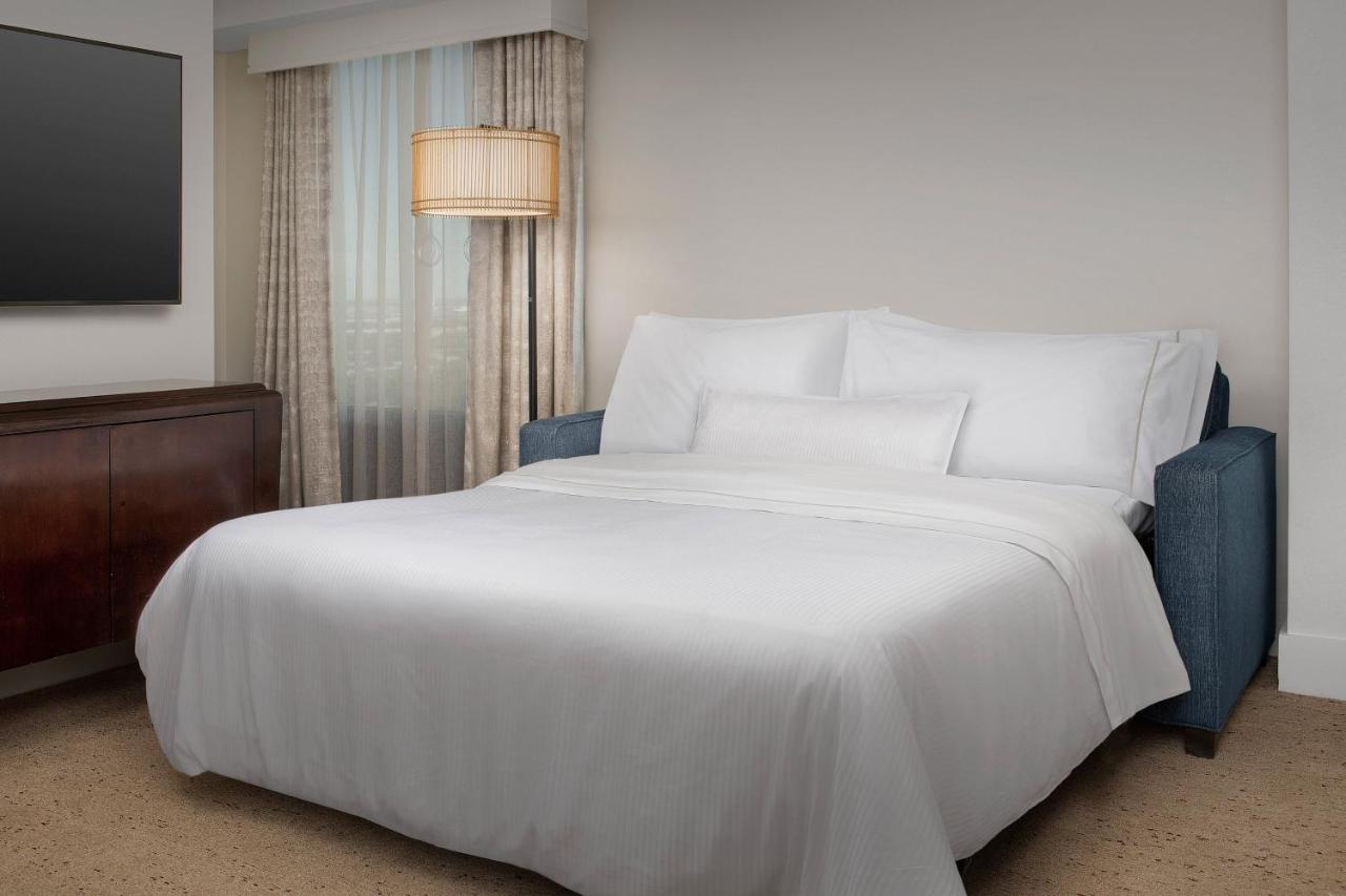 | The Westin Dallas Fort Worth Airport