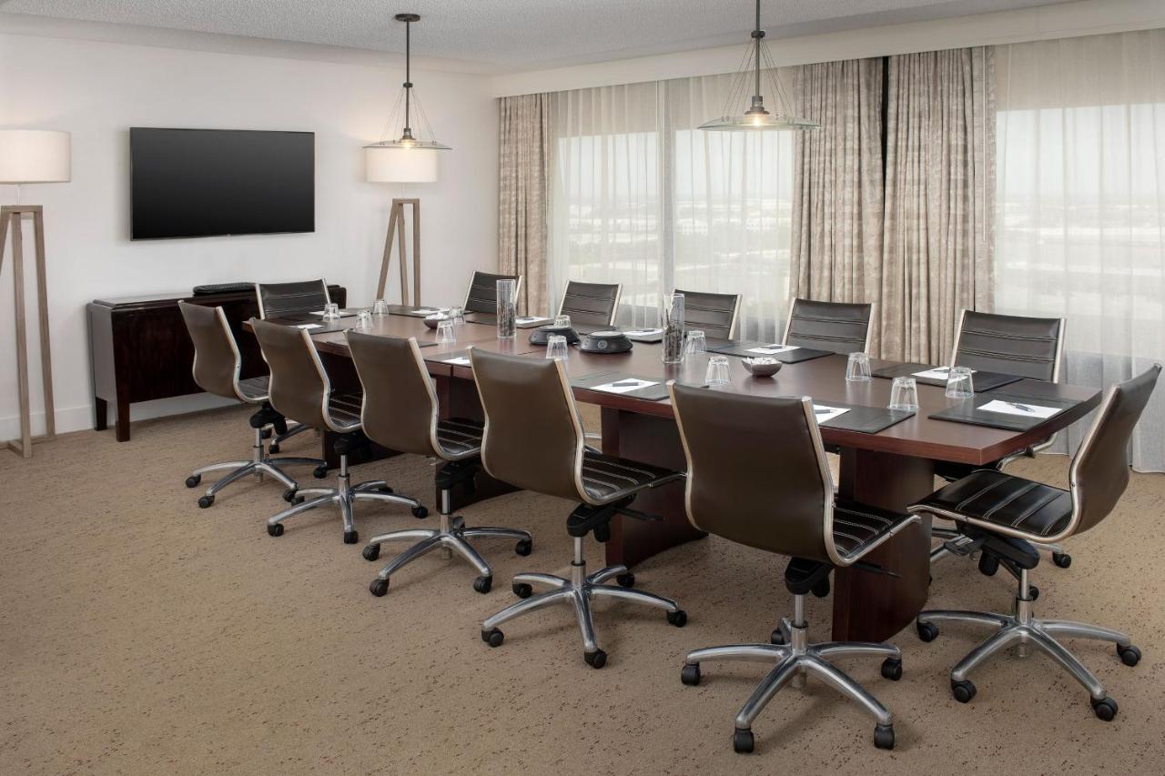 | The Westin Dallas Fort Worth Airport