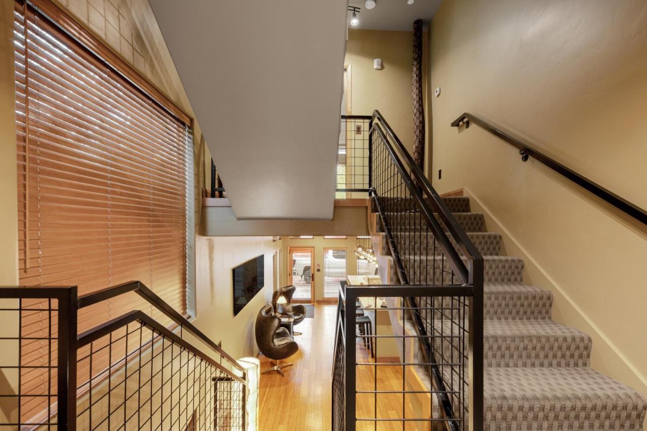 Three Bedroom Penthouse at White Buffalo Club