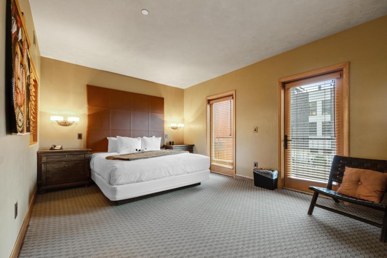Three Bedroom Penthouse at White Buffalo Club