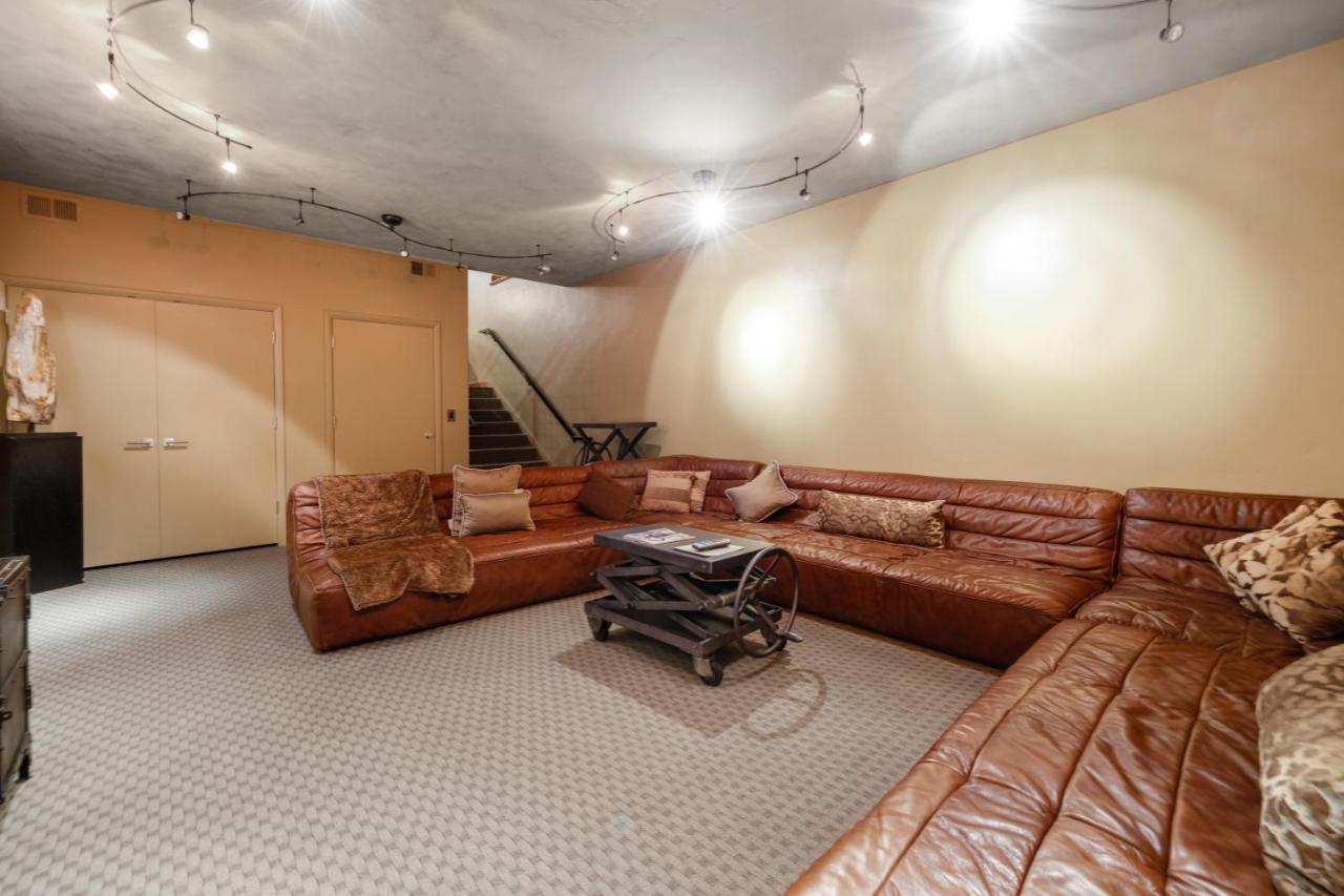 Three Bedroom Penthouse at White Buffalo Club