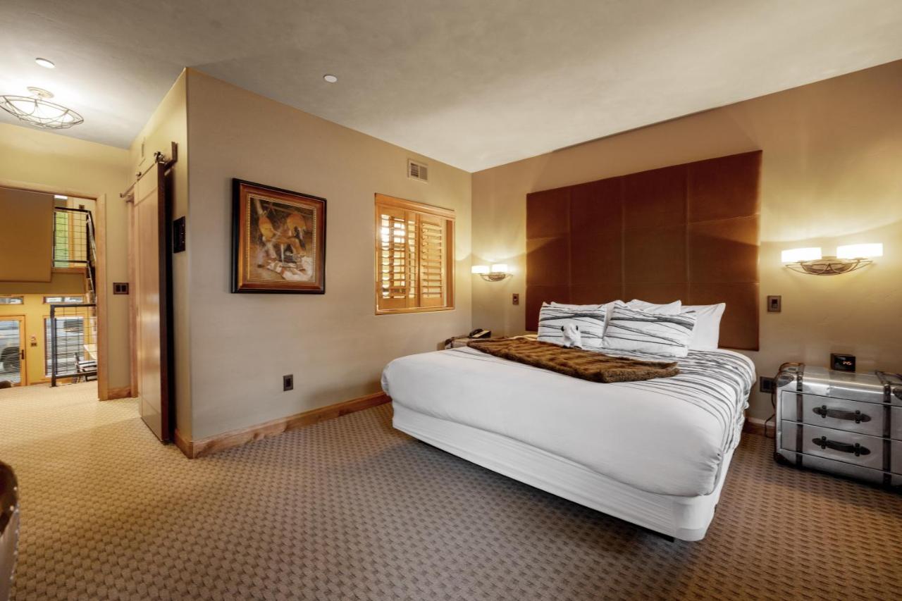 Three Bedroom Penthouse at White Buffalo Club