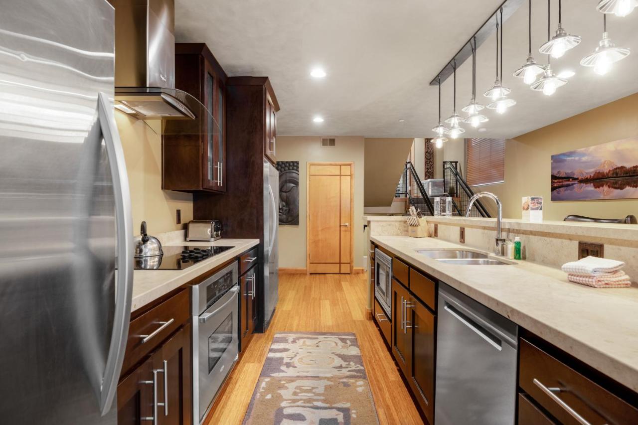 Three Bedroom Penthouse at White Buffalo Club