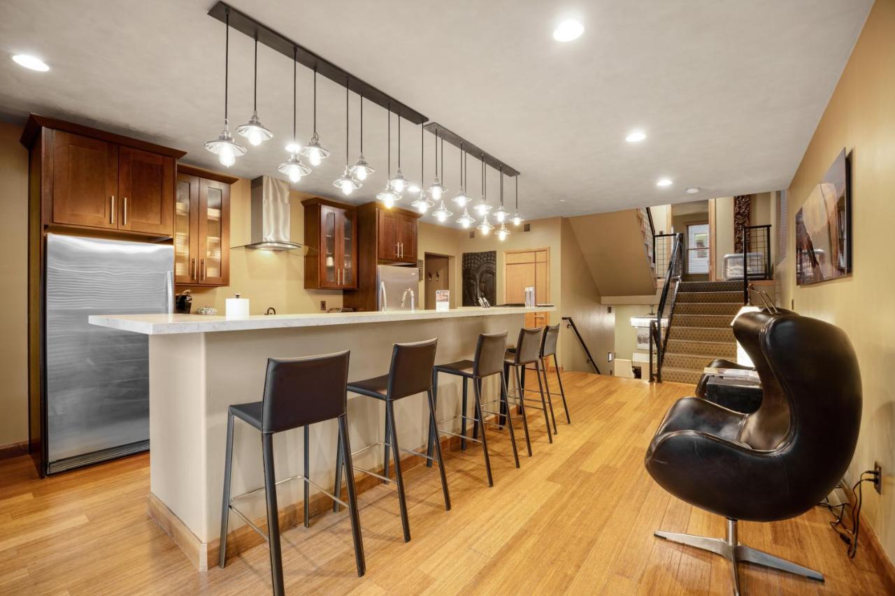 Three Bedroom Penthouse at White Buffalo Club
