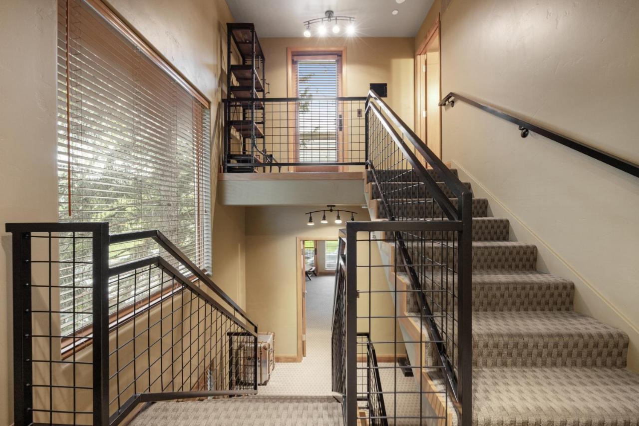 Three Bedroom Penthouse at White Buffalo Club
