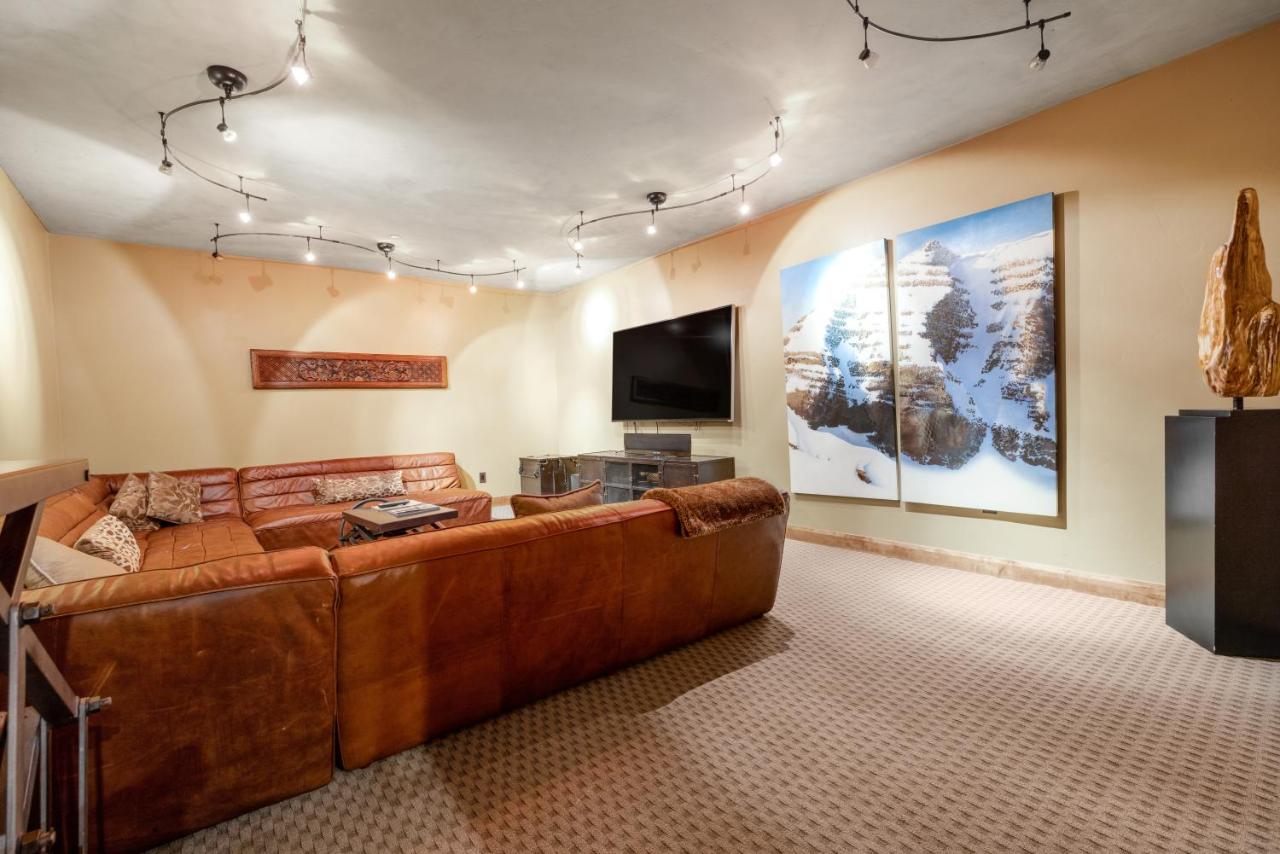 Three Bedroom Penthouse at White Buffalo Club
