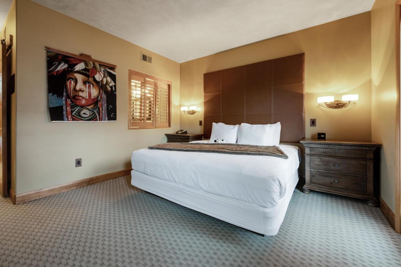 Three Bedroom Penthouse at White Buffalo Club