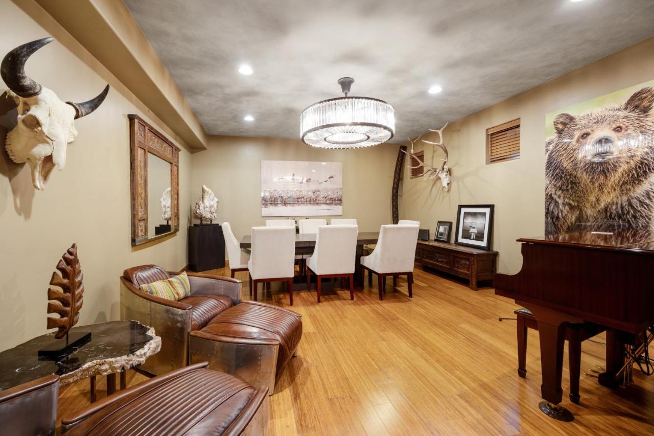 Three Bedroom Penthouse at White Buffalo Club