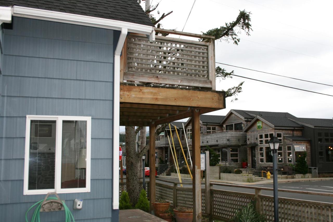 Argonauta Two Bedroom Cottage at The Waves